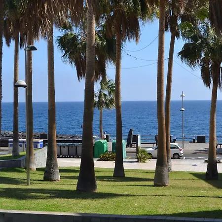 Apartment Vacacional Atico Frente Al Mar