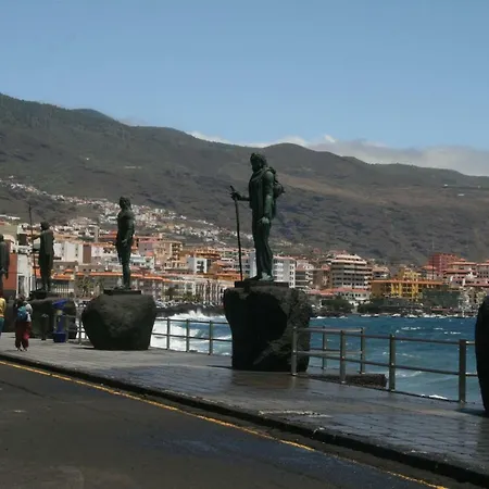 Apartment Vacacional Atico Frente Al Mar